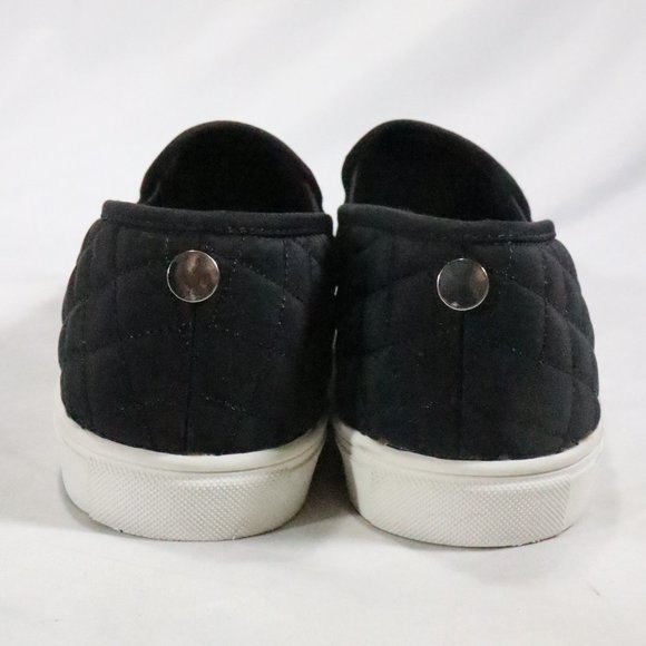 MOSSIMO SUPPLY CO. Wmns Quilted Puffer Slip On Shoes - Picture 7 of 12